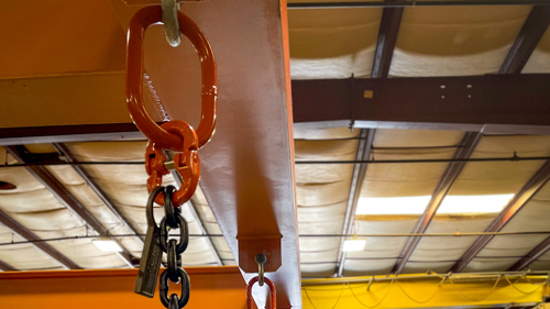 Lifting Chains on Custom Below the Hook Lifting Device